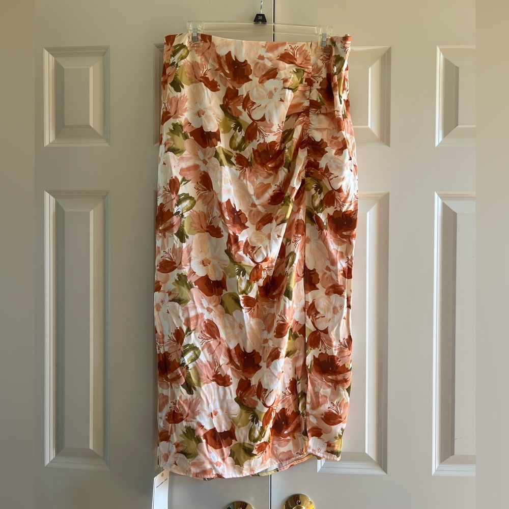 Abercrombie & Fitch Women’s Multicolor Floral Cinched Satin Skirt Size Large